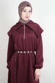 Tesettür Elbise Geniş Fermuar Yakalı Bel Lastikli Scuba Elbise Bordo thumbnail 4