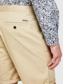 Sisley   Streç Pamuklu Kumaştan Kemer Delikli Kıvrık Paça Kısa Şort Erkek Bej Şort - 324P4TEQS900Z thumbnail 6