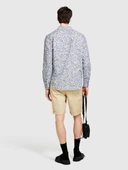 Sisley   Streç Pamuklu Kumaştan Kemer Delikli Kıvrık Paça Kısa Şort Erkek Bej Şort - 324P4TEQS900Z thumbnail 1