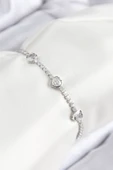 Pirinç Zirkon Taşlı Sıralı Kalp Model Gümüş Renk Asansörlü Kadın Bileklik - TJ-BB7728 thumbnail 1