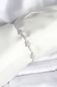 Yıldız Model Zirkon Taşlı Gümüş Renk Pirinç Su Yolu Kadın Bileklik - TJ-BB8097 thumbnail 1