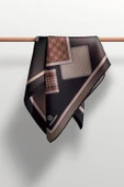%100 Twill İpek Kazakayaklı Ve Ekose Desenli Siyah - Taba Renkli 90x90 Eşarp Dikim Şekli : El Dikişi thumbnail 4