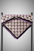 %100 Twill İpek Etnik Desenli Lila Renkli 90x90 Eşarp Dikim Şekli : El Dikişi thumbnail 2