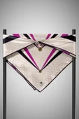 %100 Twill İpek Monogram Ve Geometrik Desenli Krem - Mürdüm Renkli 90x90 Eşarp Dikim Şekli : El Dikişi thumbnail 5