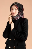 %100 Twill İpek Suluboya Çiçek Desenli Siyah - Bordo Renkli 90x90 Eşarp Dikim Şekli : El Dikişi thumbnail 3