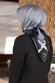 %100 Twill İpek Kenar Motifi Çiçek Desenli Gri - Gümüş Renkli 90x90 Eşarp Dikim Şekli : El Dikişi thumbnail 1