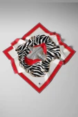 %100 Twill İpek Zincirli Ve Zebra Desenli Kırmızı - Siyah Renkli 90x90 Eşarp Dikim Şekli : El Dikişi thumbnail 6