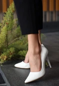 idimilla Hillar Beyaz Cilt Stiletto Ayakkabı thumbnail 1