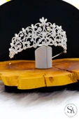 SimgeAksesuar Kristal Taşlı Şık Ve Zarif Gelin Tacı thumbnail 2