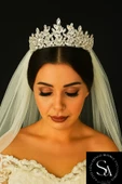 SimgeAksesuar Kristal Taşlı Şık Ve Zarif Gelin Tacı thumbnail 3
