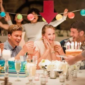 Kişiselleştirilebilir Ok Taç - Üzerine Yazı Yazılabilen Parti Tacı Kırmızı Renk thumbnail 4