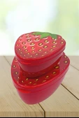 2'li İç İçe Geçebilen Çilek Model Saklama ve Beslenme Kabı Seti (550 ml + 250 ml) (4741) thumbnail 5