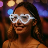 Beyaz LED Işıklı Kalp Gözlük – 3 Modlu Parti & Glow Gözlüğü thumbnail 2