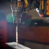 CAT DX12.2 18Volt/4.0Ah Li-ion Çift Akülü Kömürsüz Profesyonel Şarjlı Darbeli Matkap thumbnail 9