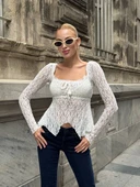 Kare yakalı Büzgülü Dantel Asimetrik Kloş Etek Ucuyla. Bluz, thumbnail 8