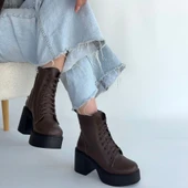 Tsan Kahverengi Cilt Bağcıklı Topuklu Bot thumbnail 8