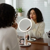 Durukar® LED Işıklı Yuvarlak Makyaj Aynası – Dokunmatik Ayarlanabilir Işık Tonlu, 360° Döner Masaüstü Profesyonel Makyaj thumbnail 4