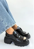 Kiya Siyah Rugan Dolgu Topuk Oxford Ayakkabı thumbnail 1