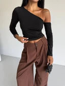 Omuz detaylı kollu bluz siyah thumbnail 1