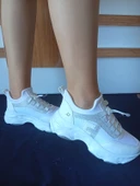 Kadın Yüksek Taban Rahat Şık Günlük Spor Ayakkabı Beyaz Renk thumbnail 1