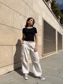 Yaka kol garnili ön parçalı bluz thumbnail 3