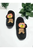 Gezer Erkek Çocuk Aslan Figürlü Kışlık Yumuşacık Ev Pandufu Cırtlı Siyah thumbnail 1