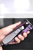 Erkeklere Özel Profesyonel Tıraş Makinesi thumbnail 1