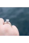 2.12 Ct Kenarı Taşlı Pırlanta Topaz Tektaş Yüzük - 2