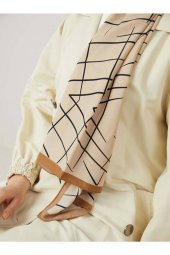 Karamel Serisi Çizgi Desenli Şal thumbnail 3