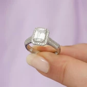 Zirkon Taşlı Baget Tektaş Gümüş Bayan Yüzük thumbnail 11