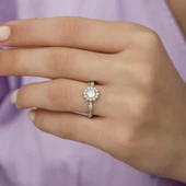 Zirkon Taşlı Sarmaşık Papatya Motifli Tektaş Gümüş Bayan Yüzük thumbnail 12