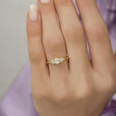 Altın Kaplama Zirkon Taşlı Tektaş Gümüş Bayan Yüzük thumbnail 2