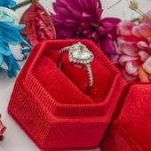 Kalpli Zirkon Taşlı Tektaş Gümüş Bayan Yüzük thumbnail 1