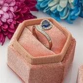 Kalp Motifli Mavi Zirkon Taşlı Tektaş Gümüş Bayan Yüzük thumbnail 1