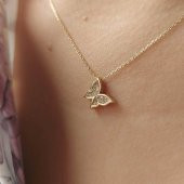 Altın kelebek kolye taşlı 1.70 gram - 2