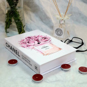 89 / 5.000 Çeviri sonuçları Chanel, Pink Rose, Openable Decorative Book Box, Fashion Fake Books, Home Decor - 2