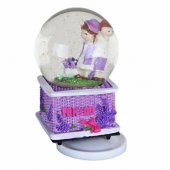 Çiçek Toplayan Sevgili Orta Boy Dönen Gövdeli Kurmalı Kar Küresi - 1