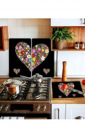 Takım Halinde Siyah Kalp 20x30 Cm Kesme Tablası Ve 60x52cm Cam Ocak Koruyucu 4lü Ocaklar thumbnail 1