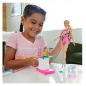 Barbie Seyahatte Yüzücü Barbie Oyun Seti GHK23 Lisanslı Ürün - 2