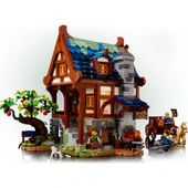 LEGO Ideas 21325 Medieval Blacksmith thumbnail 3