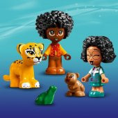 LEGO Disney 43200 Antonios Magical Door thumbnail 4