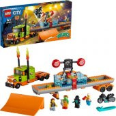 LEGO City 60294 Stunt Show Truck - 1