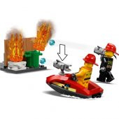 LEGO City 60215 Fire Station thumbnail 7