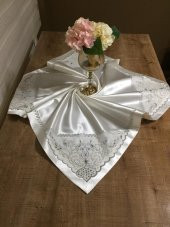 Finezza El işlemesi Boncuklu Saten Kumaş Beyaz Gümüş Gelin Bohçası 90x90cm - 483 thumbnail 1