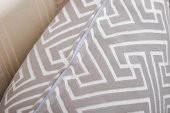 Finezza Labirent Geometrik Desenli jakar Kumaş Gri/Ekru Kırlent 43*43 cm - 833 - 4