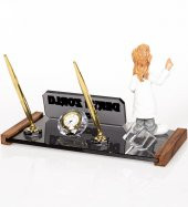 Kadın Eczacı Biblolu Masa İsimliği Hediye Kristal Masa İsimlik thumbnail 8