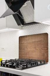 50x56 cm Koyu Ahşap Desenli Cam Ocak arkası Koruyucu thumbnail 1