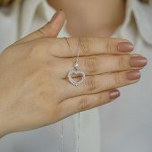 Kalp Tasarımlı Beyaz Zirkon Taşlı 925 Ayar Gümüş Kadın Kolye thumbnail 1