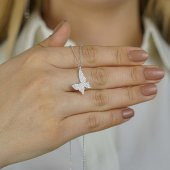 Kelebek Figürlü Beyaz Zirkon Taşlı 925 Ayar Gümüş Kadın Kolye thumbnail 1