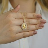 Oval Tasarımlı Tuğra Motifli Altın Kaplama 925 Ayar Gümüş Kadın Kolye thumbnail 1